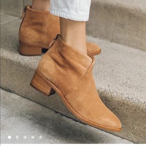 Soludos Venetian Bootie